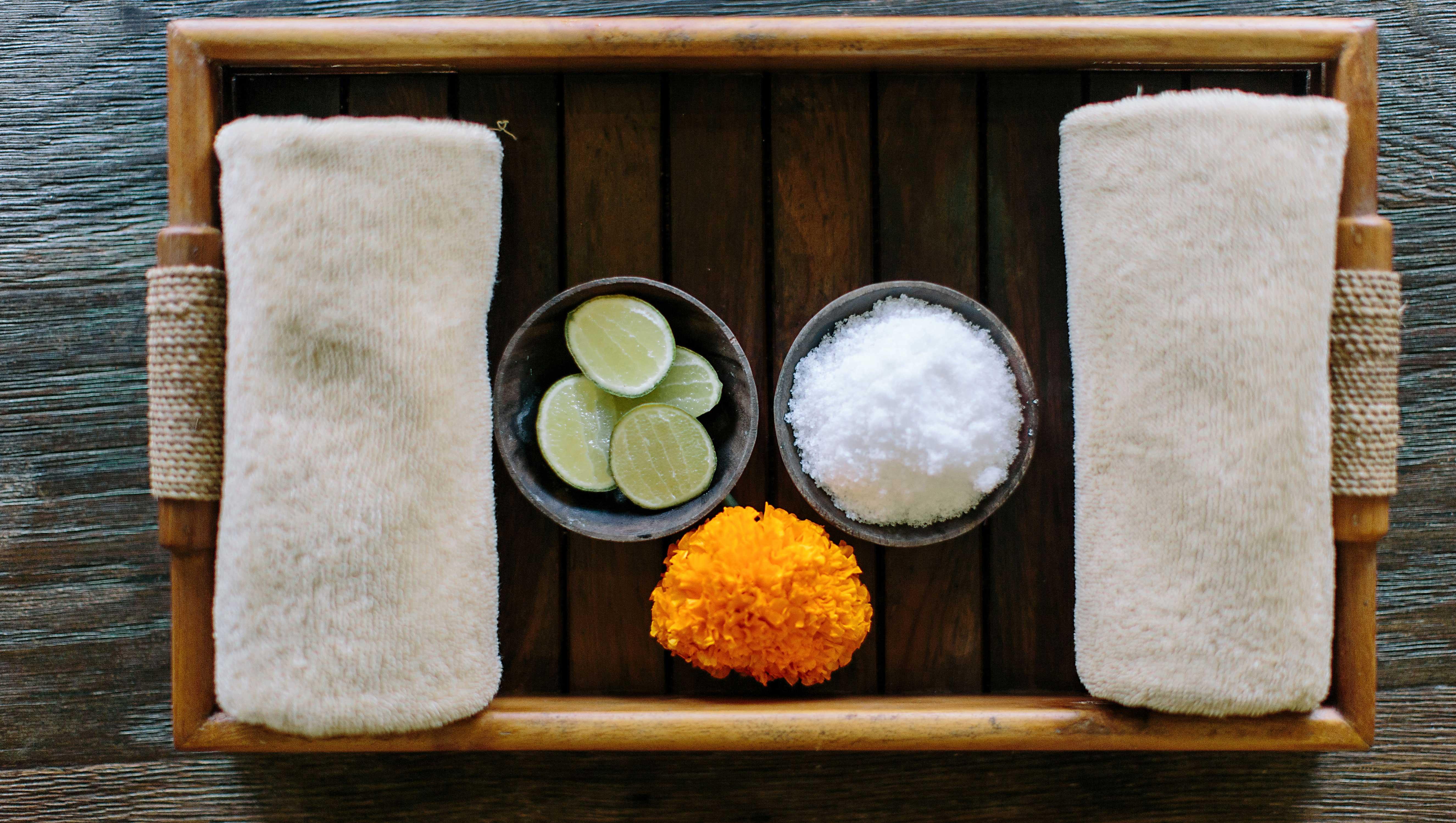 เตชาปรานา รีสอร์ต แอนด์ สปา Hotel อูบุด ภายนอก รูปภาพ Ayurvedic spa