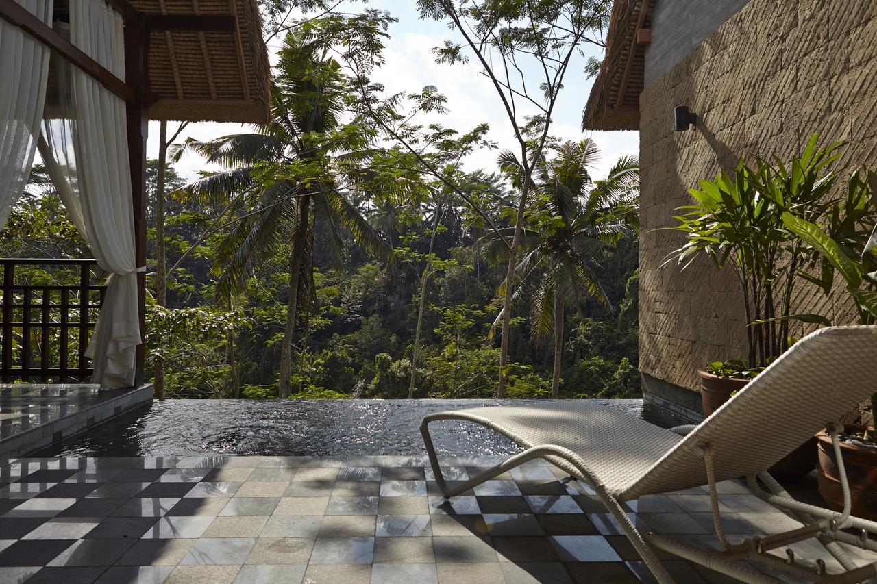 เตชาปรานา รีสอร์ต แอนด์ สปา Hotel อูบุด ภายนอก รูปภาพ The private pool of a villa at the resort
