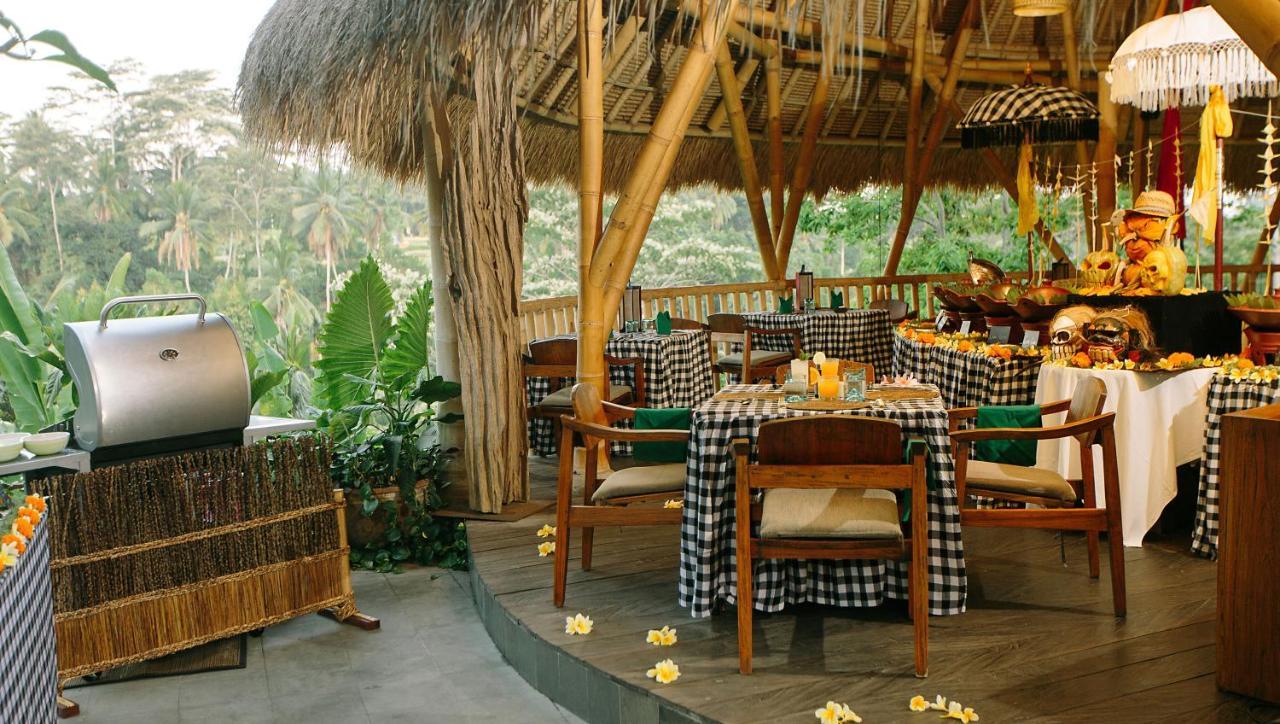 เตชาปรานา รีสอร์ต แอนด์ สปา Hotel อูบุด ภายนอก รูปภาพ The restaurant